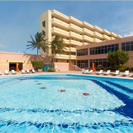 Ramada By Wyndham Princess Belize City Exteriör bild