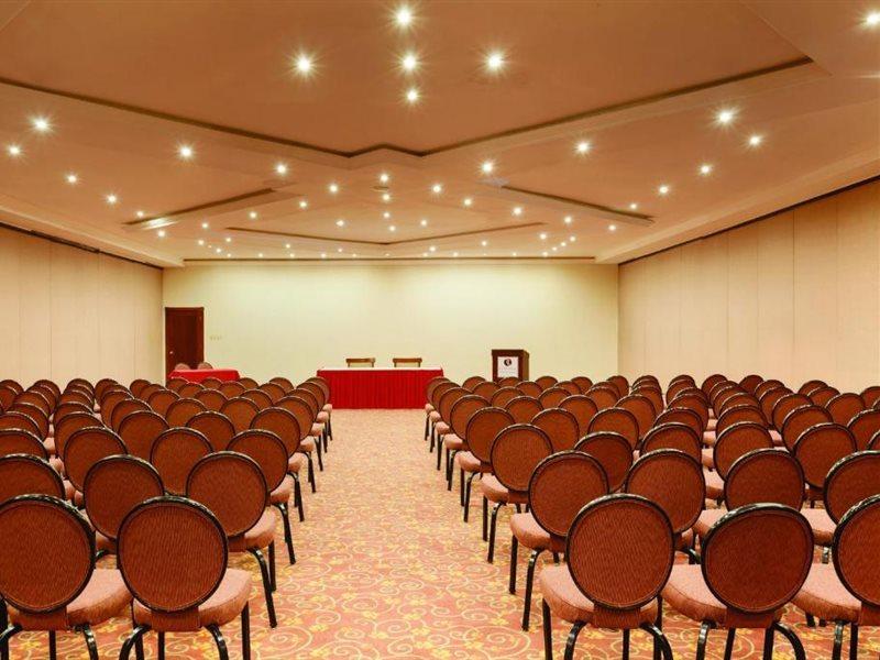 Ramada By Wyndham Princess Belize City Exteriör bild