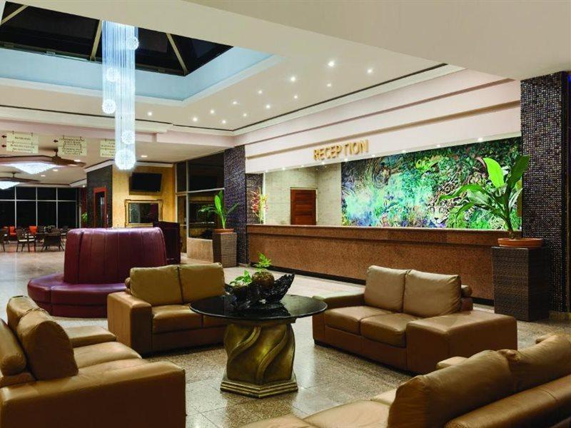 Ramada By Wyndham Princess Belize City Exteriör bild