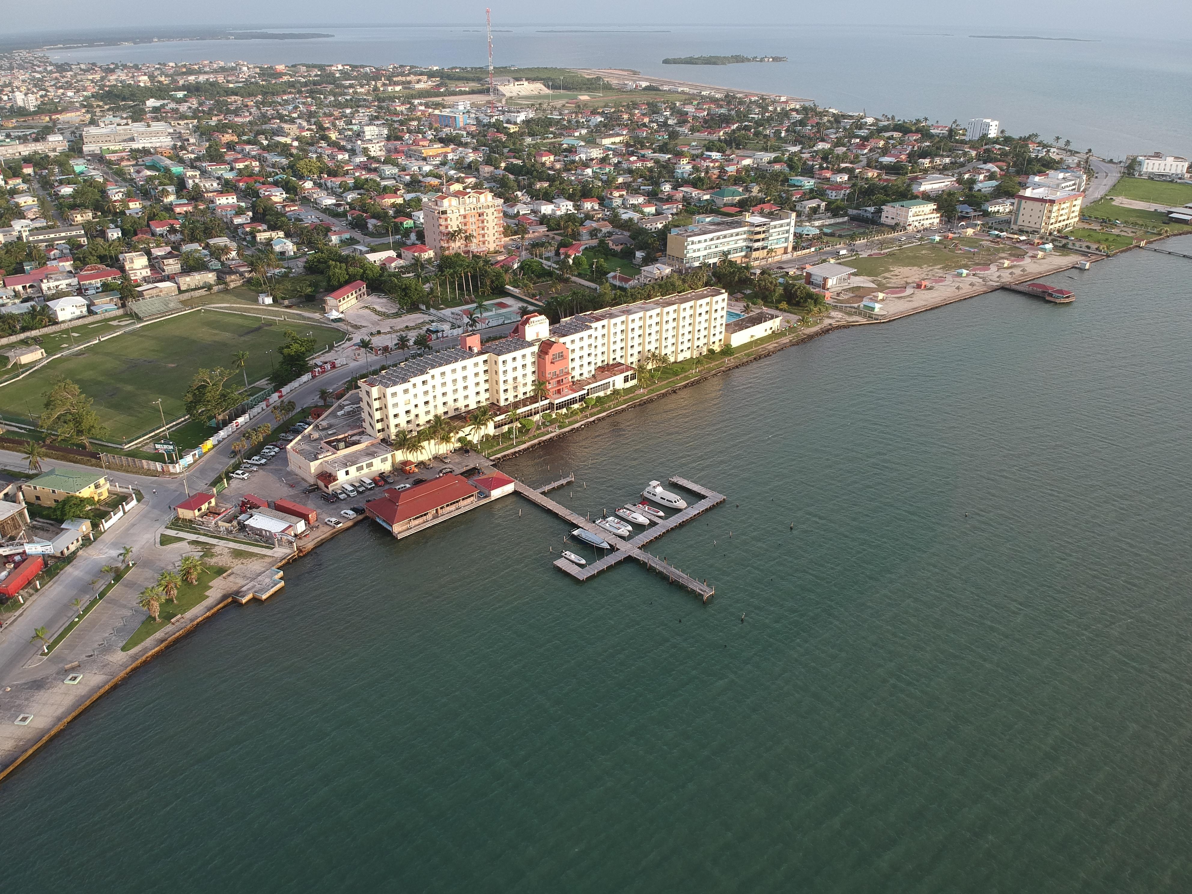 Ramada By Wyndham Princess Belize City Exteriör bild