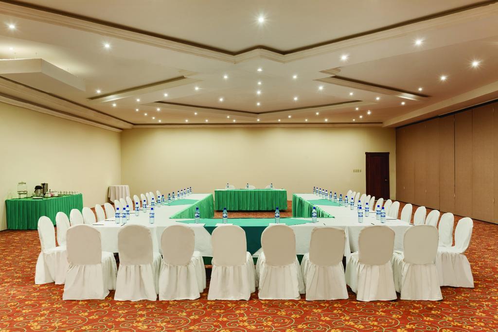 Ramada By Wyndham Princess Belize City Exteriör bild