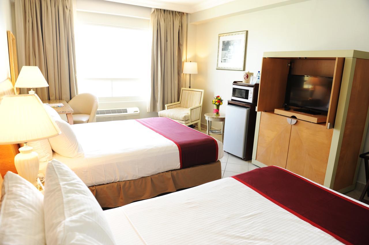 Ramada By Wyndham Princess Belize City Exteriör bild